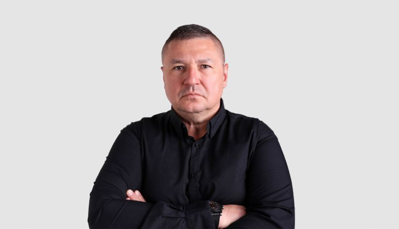 Не очајавајте никад - премијера