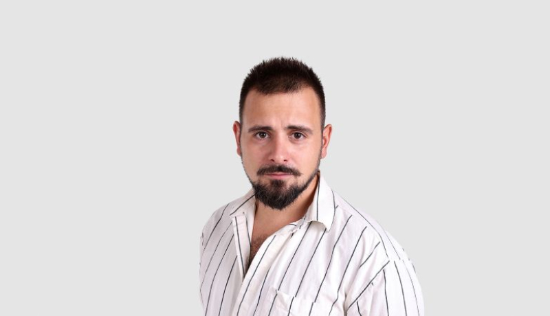 Не очајавајте никад - премијера
