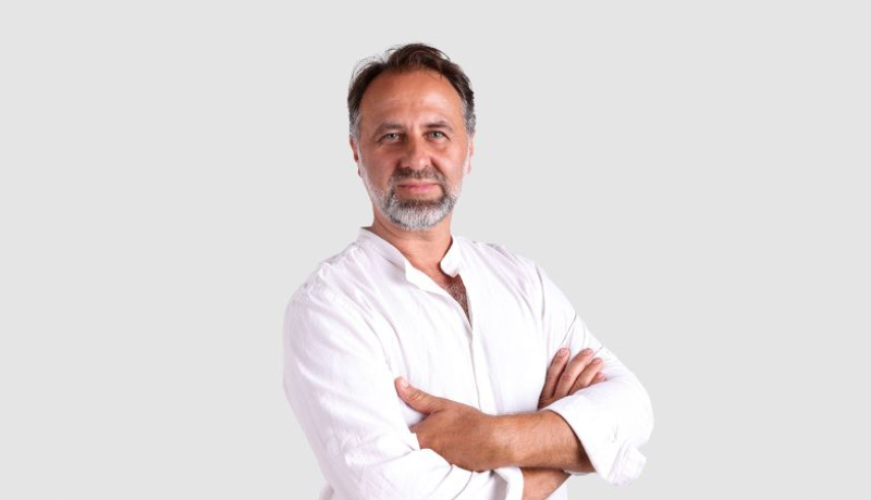 Не очајавајте никад - премијера